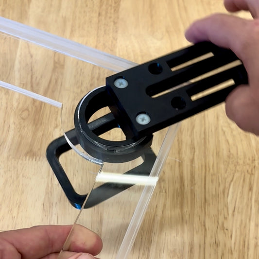 Kraken Reef Lid Adapter for the Plank MINI. Black 3D printed parts on Kraken acrylic lid. 